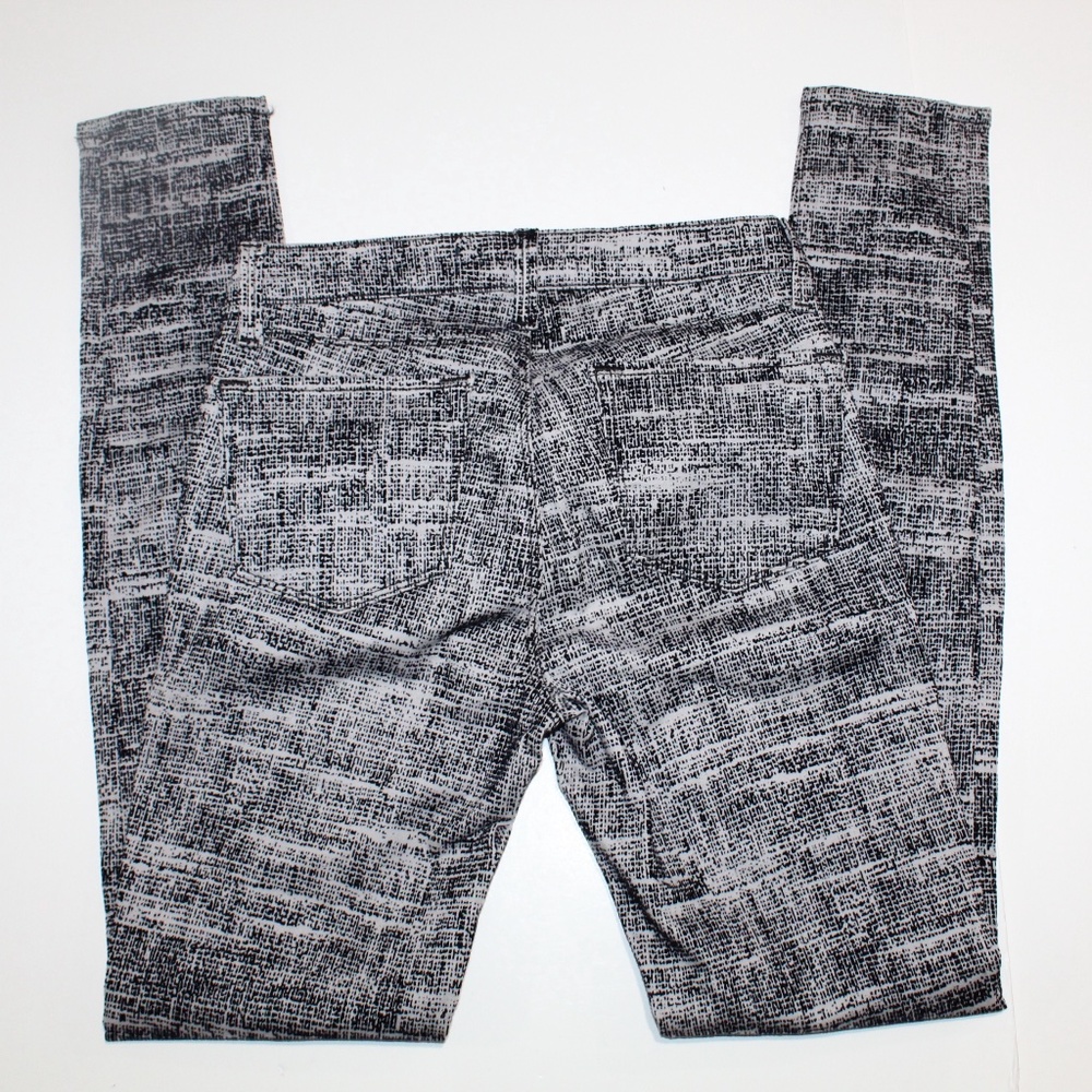 J Brand Women's Skinny Jeans in Black and White Textured Print